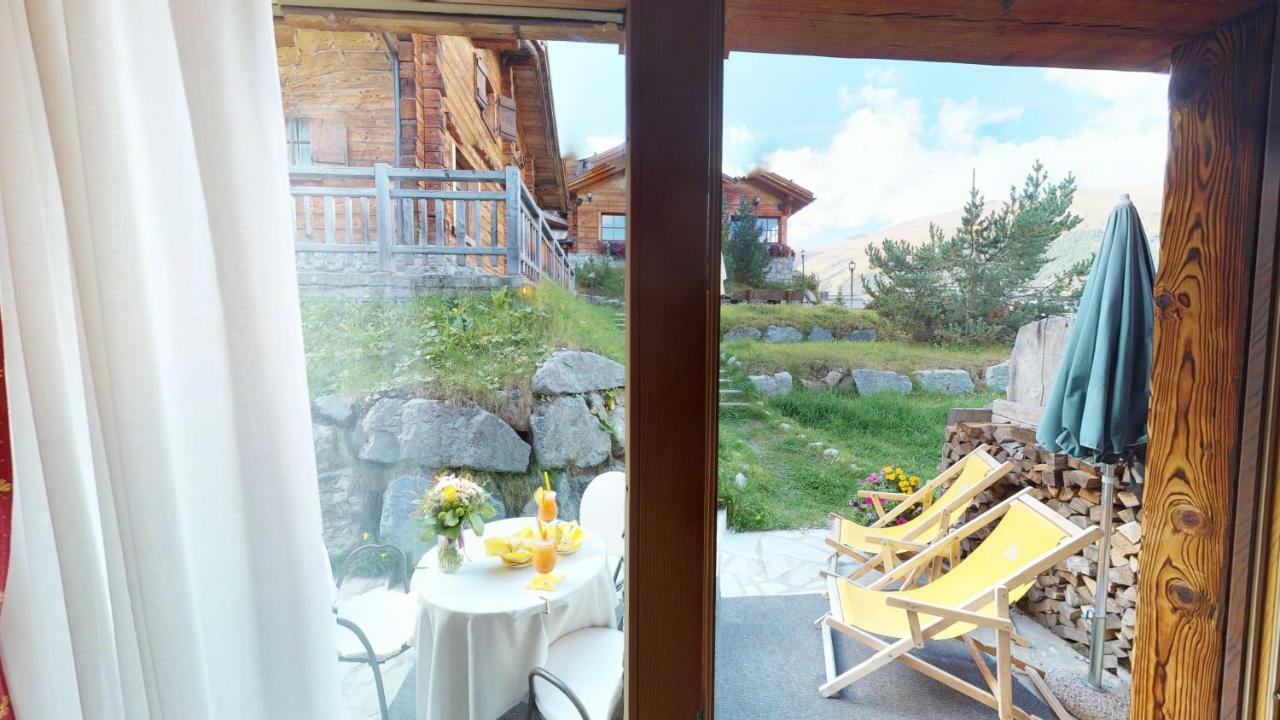 Park Chalet Village Livigno Exterior foto