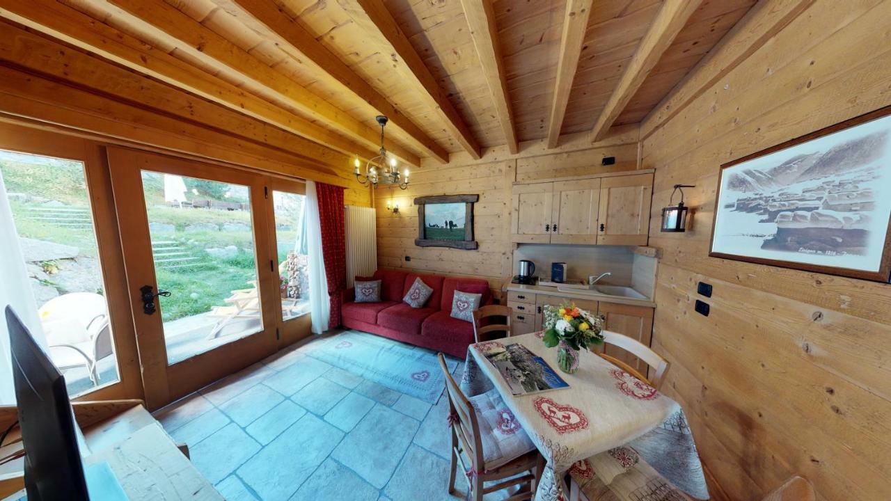 Park Chalet Village Livigno Exterior foto