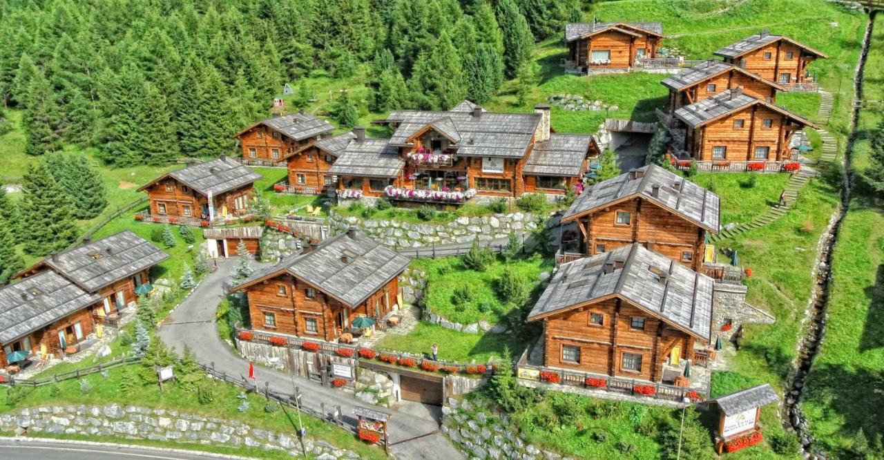 Park Chalet Village Livigno Exterior foto